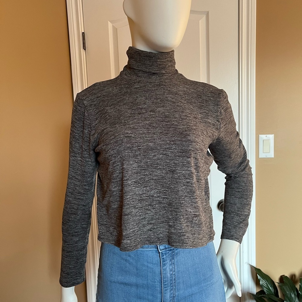 Gray Turtleneck Long Sleeve Top